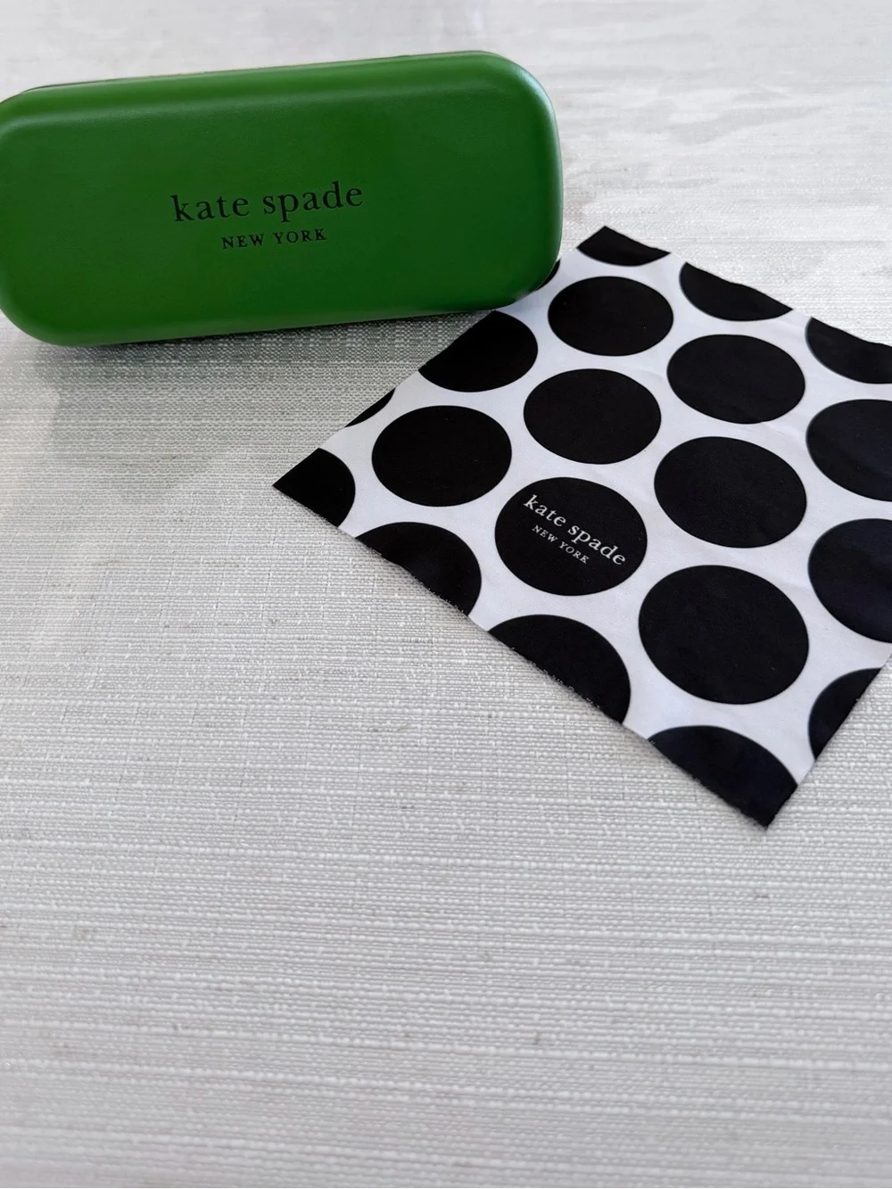 kate spade Green and Black Eyeglass Case with polka dot cloth - Picture 3 of 8